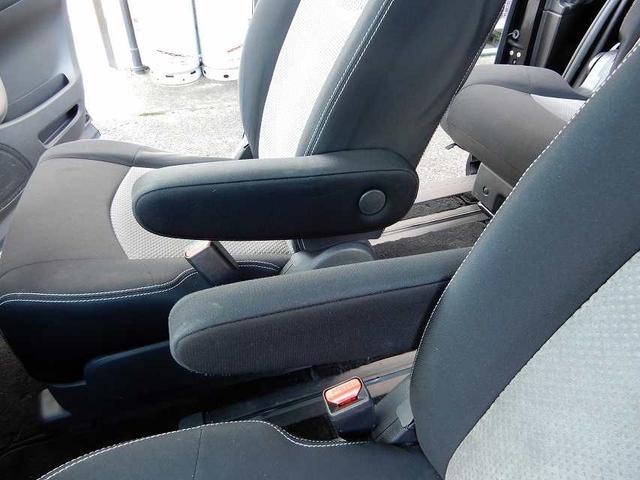 セレナ ライダー　ブラックライン　Ｓ－ハイブリッド　禁煙車　スマートキー　プッシュスタート　アイドリングストップ　両側パワースライドドア　８インチＨＤＤナビ　フルセグ　ＣＤ　ＤＶＤ　Ｂｌｕｅｔｏｏｔｈ　バックカメラ　フリップダウンモニター　ＥＴＣ（51枚目）