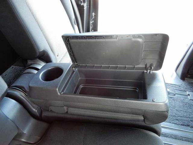 セレナ ライダー　ブラックライン　Ｓ－ハイブリッド　禁煙車　スマートキー　プッシュスタート　アイドリングストップ　両側パワースライドドア　８インチＨＤＤナビ　フルセグ　ＣＤ　ＤＶＤ　Ｂｌｕｅｔｏｏｔｈ　バックカメラ　フリップダウンモニター　ＥＴＣ（58枚目）