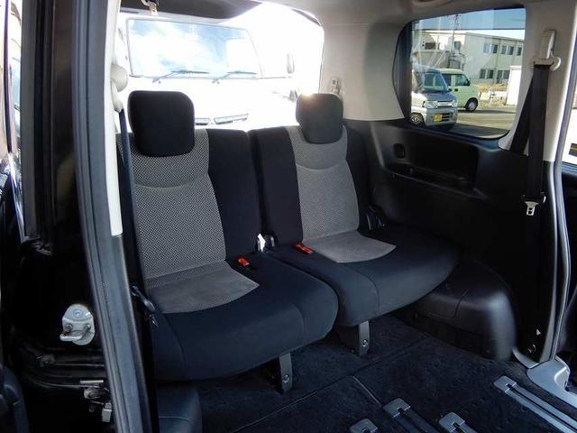 セレナ ライダー　ブラックライン　Ｓ－ハイブリッド　禁煙車　スマートキー　プッシュスタート　アイドリングストップ　両側パワースライドドア　８インチＨＤＤナビ　フルセグ　ＣＤ　ＤＶＤ　Ｂｌｕｅｔｏｏｔｈ　バックカメラ　フリップダウンモニター　ＥＴＣ（61枚目）