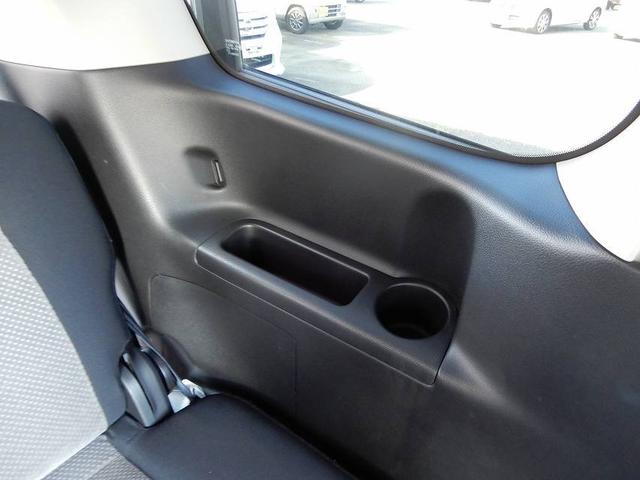 セレナ ライダー　ブラックライン　Ｓ－ハイブリッド　禁煙車　スマートキー　プッシュスタート　アイドリングストップ　両側パワースライドドア　８インチＨＤＤナビ　フルセグ　ＣＤ　ＤＶＤ　Ｂｌｕｅｔｏｏｔｈ　バックカメラ　フリップダウンモニター　ＥＴＣ（66枚目）