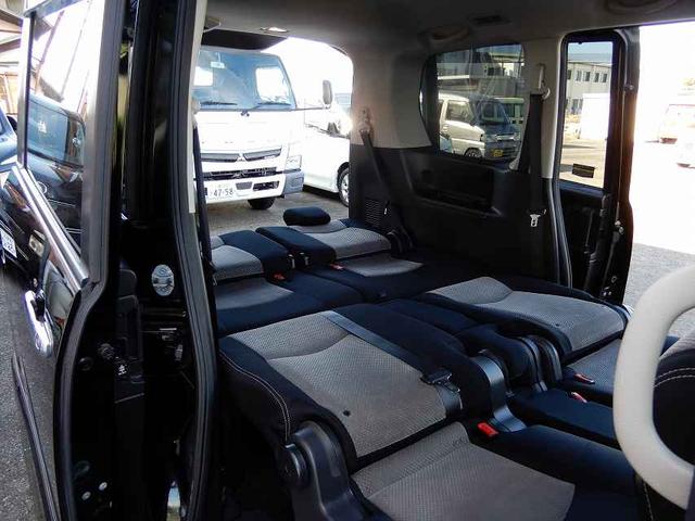 セレナ ライダー　ブラックライン　Ｓ－ハイブリッド　禁煙車　スマートキー　プッシュスタート　アイドリングストップ　両側パワースライドドア　８インチＨＤＤナビ　フルセグ　ＣＤ　ＤＶＤ　Ｂｌｕｅｔｏｏｔｈ　バックカメラ　フリップダウンモニター　ＥＴＣ（73枚目）