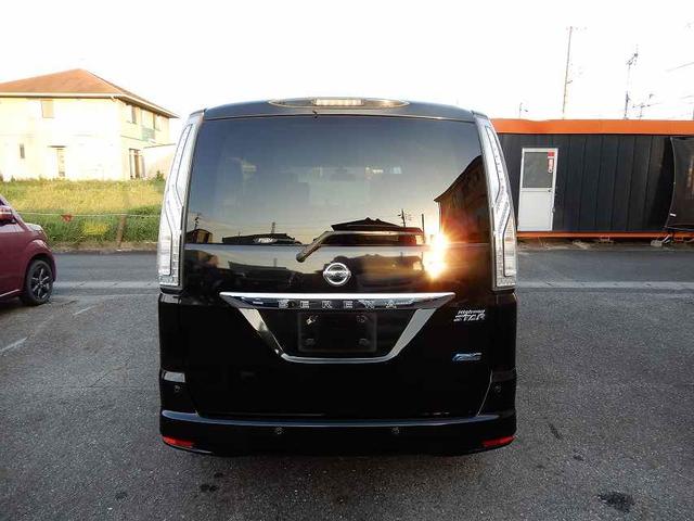 セレナ ハイウェイスターＳ－ＨＶアドバンスドセーフティパック　禁煙車　スマートキー　プッシュスタート　アイドリングストップ　両側パワースライドドア　アラウンドビューモニター　フリップダウンモニター　ＨＤＤナビ　フルセグ　ＣＤ　ＤＶＤ　ＥＴＣ（5枚目）