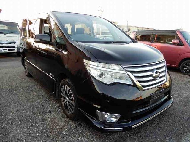 セレナ ハイウェイスターＳ－ＨＶアドバンスドセーフティパック　禁煙車　スマートキー　プッシュスタート　アイドリングストップ　両側パワースライドドア　アラウンドビューモニター　フリップダウンモニター　ＨＤＤナビ　フルセグ　ＣＤ　ＤＶＤ　ＥＴＣ（8枚目）