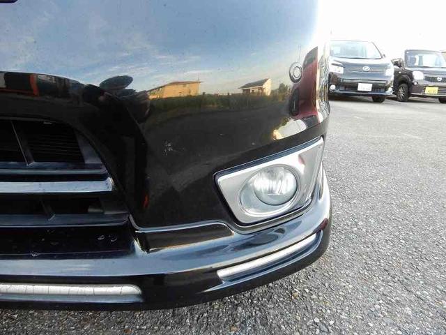 セレナ ハイウェイスターＳ－ＨＶアドバンスドセーフティパック　禁煙車　スマートキー　プッシュスタート　アイドリングストップ　両側パワースライドドア　アラウンドビューモニター　フリップダウンモニター　ＨＤＤナビ　フルセグ　ＣＤ　ＤＶＤ　ＥＴＣ（16枚目）