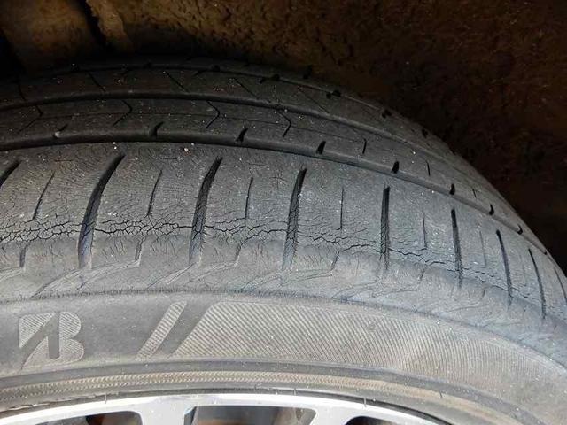 セレナ ハイウェイスターＳ－ＨＶアドバンスドセーフティパック　禁煙車　スマートキー　プッシュスタート　アイドリングストップ　両側パワースライドドア　アラウンドビューモニター　フリップダウンモニター　ＨＤＤナビ　フルセグ　ＣＤ　ＤＶＤ　ＥＴＣ（18枚目）