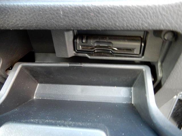 セレナ ハイウェイスターＳ－ＨＶアドバンスドセーフティパック　禁煙車　スマートキー　プッシュスタート　アイドリングストップ　両側パワースライドドア　アラウンドビューモニター　フリップダウンモニター　ＨＤＤナビ　フルセグ　ＣＤ　ＤＶＤ　ＥＴＣ（39枚目）