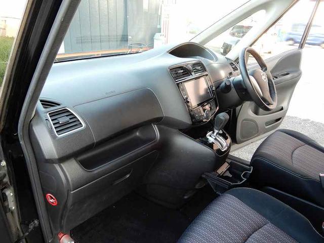 セレナ ハイウェイスターＳ－ＨＶアドバンスドセーフティパック　禁煙車　スマートキー　プッシュスタート　アイドリングストップ　両側パワースライドドア　アラウンドビューモニター　フリップダウンモニター　ＨＤＤナビ　フルセグ　ＣＤ　ＤＶＤ　ＥＴＣ（42枚目）