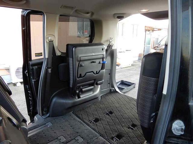 セレナ ハイウェイスターＳ－ＨＶアドバンスドセーフティパック　禁煙車　スマートキー　プッシュスタート　アイドリングストップ　両側パワースライドドア　アラウンドビューモニター　フリップダウンモニター　ＨＤＤナビ　フルセグ　ＣＤ　ＤＶＤ　ＥＴＣ（64枚目）