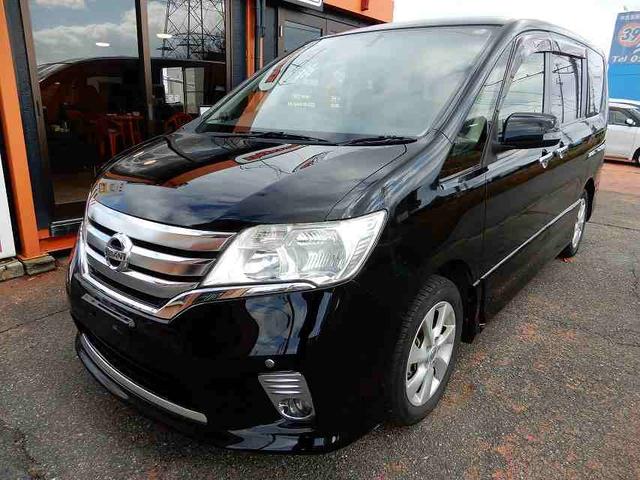 セレナ ハイウェイスター　Ｖセレクション　禁煙車　スマートキー２個　プッシュスタート　両側パワースライドドア　ＨＤＤナビ　フルセグ　ＣＤ　ＤＶＤ　Ｂｌｕｅｔｏｏｔｈ　バックカメラ　フリップダウンモニター　ＥＴＣ（9枚目）