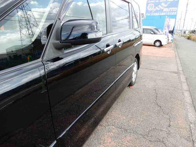 セレナ ハイウェイスター　Ｖセレクション　禁煙車　スマートキー２個　プッシュスタート　両側パワースライドドア　ＨＤＤナビ　フルセグ　ＣＤ　ＤＶＤ　Ｂｌｕｅｔｏｏｔｈ　バックカメラ　フリップダウンモニター　ＥＴＣ（13枚目）