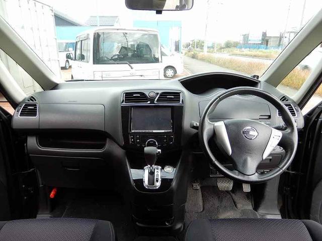 セレナ ハイウェイスター　Ｖセレクション　禁煙車　スマートキー２個　プッシュスタート　両側パワースライドドア　ＨＤＤナビ　フルセグ　ＣＤ　ＤＶＤ　Ｂｌｕｅｔｏｏｔｈ　バックカメラ　フリップダウンモニター　ＥＴＣ（30枚目）