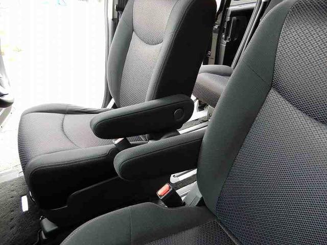 セレナ ハイウェイスター　Ｖセレクション　禁煙車　スマートキー２個　プッシュスタート　両側パワースライドドア　ＨＤＤナビ　フルセグ　ＣＤ　ＤＶＤ　Ｂｌｕｅｔｏｏｔｈ　バックカメラ　フリップダウンモニター　ＥＴＣ（54枚目）