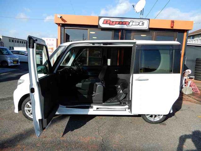 タント カスタムＲＳ　禁煙車　スマートキー　アイドリングストップ　左パワースライドドア　ＳＤナビ　ワンセグ　ＣＤ（8枚目）