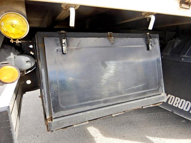 平 3.9t積 3方開 荷台鉄板張り ベッド付 6MT(56枚目)