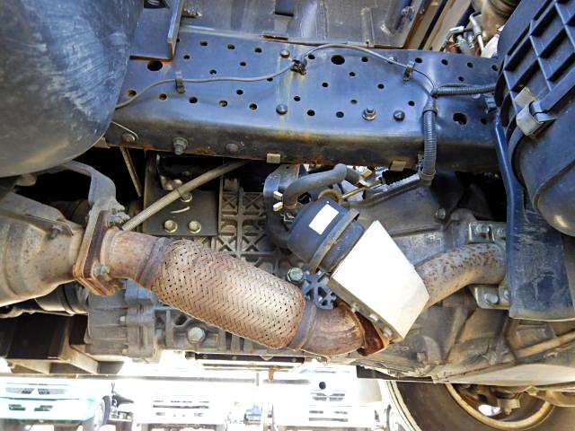 エルフトラック いすゞ 塵芥車 パッカー プレス式 新明和 ４ ２立米 インターロック降下防止スイッチ 掻き出しスイッチ アイドリングストップ 左電格ミラー ｅｔｃ ２ ３ｔ ３人乗 ６ｍｔの中古車詳細 中古車検索ならkurutown クルタウン