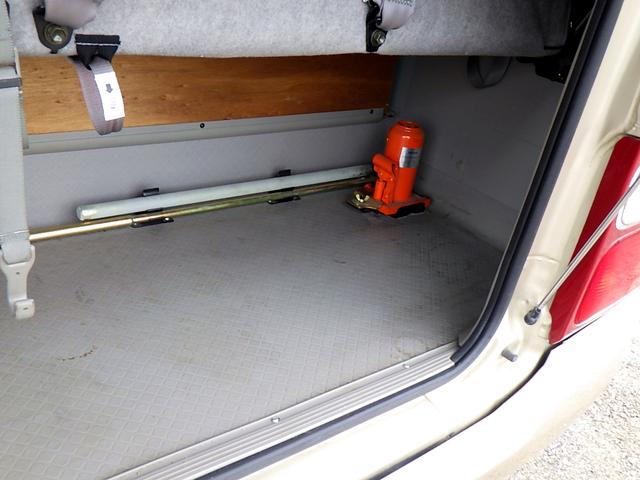 リエッセII 　バス　ＧＸ　ロング　冷蔵車　自動ドア　自動ステップ　エンゲル冷蔵車　マイク機能付き　オートエアコン　ラジオ　２９人乗　ＡＴ（8枚目）
