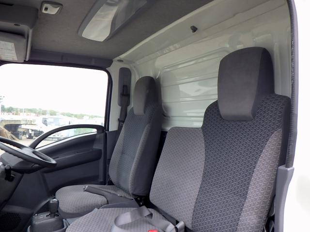 エルフトラック 　２トン　低温冷蔵冷凍車　４ＷＤ　２室式　スタンバイ　ハイキャブ　セミワイドロング　－３０度　荷台床ステンレス　両サイドドア　ＬＥＤサイドマーカー　ＥＴＣ　バックカメラ　２０００ｋｇ　ＡＴ（12枚目）