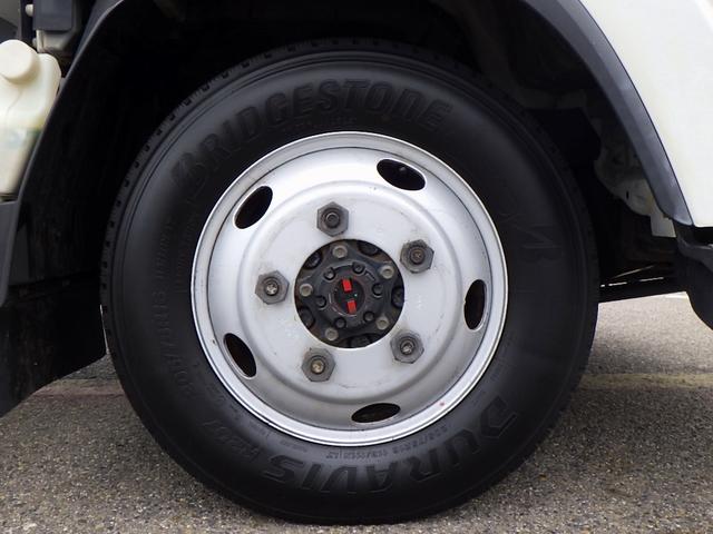 エルフトラック 　２トン　低温冷蔵冷凍車　４ＷＤ　２室式　スタンバイ　ハイキャブ　セミワイドロング　－３０度　荷台床ステンレス　両サイドドア　ＬＥＤサイドマーカー　ＥＴＣ　バックカメラ　２０００ｋｇ　ＡＴ（25枚目）
