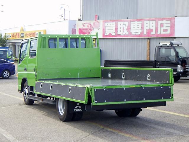キャンター 　１．９トン　Ｗキャブ　平ボディー　荷台セミワイドロング　リアクーラー　全低床　荷台床鉄板張り　フック３対　ロープ穴３対　衝突軽減　車線逸脱警報　バックカメラ　ドラレコ　ナビＴＶ　１９００ｋｇ　ＡＴ（33枚目）