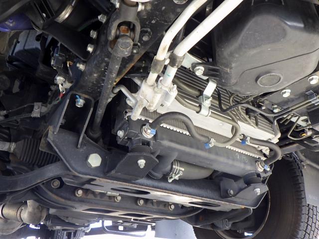 キャンター 　１．９トン　Ｗキャブ　平ボディー　荷台セミワイドロング　リアクーラー　全低床　荷台床鉄板張り　フック３対　ロープ穴３対　衝突軽減　車線逸脱警報　バックカメラ　ドラレコ　ナビＴＶ　１９００ｋｇ　ＡＴ（39枚目）