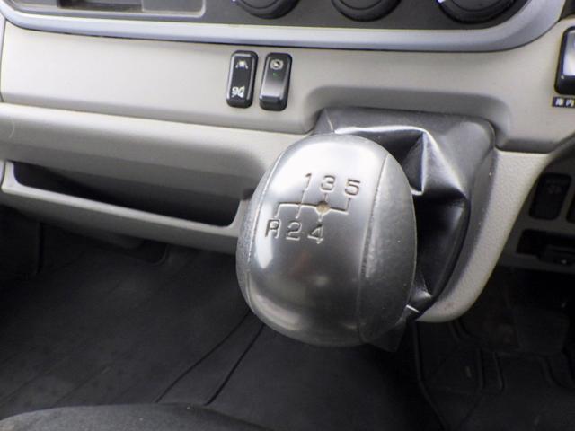 キャンター 　１．８５トン　低温冷蔵冷凍車　－３０度　荷台セミワイドセミロング　スタンバイ　荷台床ステンレス　左サイドドア　簡易仕切り扉　衝突軽減ブレーキ　車線逸脱警報　バックモニター　１８５０ｋｇ　５ＭＴ（16枚目）