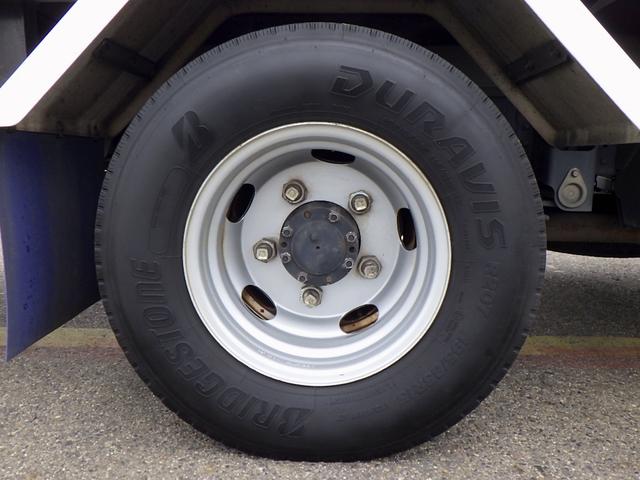キャンター 　１．８５トン　低温冷蔵冷凍車　－３０度　荷台セミワイドセミロング　スタンバイ　荷台床ステンレス　左サイドドア　簡易仕切り扉　衝突軽減ブレーキ　車線逸脱警報　バックモニター　１８５０ｋｇ　５ＭＴ（34枚目）