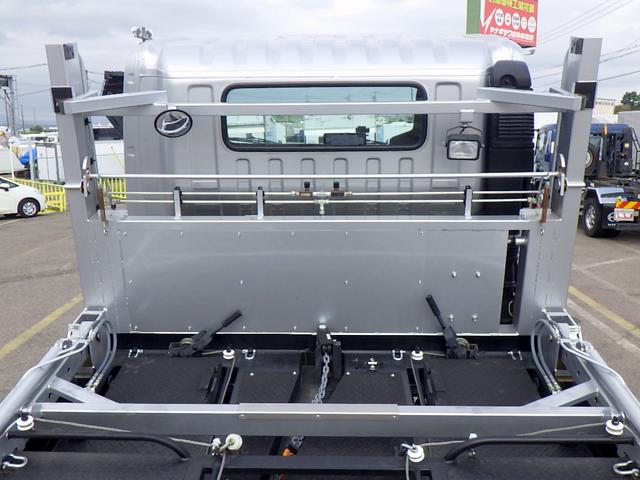 デュトロ 　２．８トン　キャリアカー　２台積み　ハイグレード　リアサス圧縮　ハイジャッキ　ラジコン　チェーンウインチ　ステンレス工具箱　磁気サス運転席シート　衝突軽減ブレーキ　バックカメラ　２８００ｋｇ　６ＭＴ（10枚目）