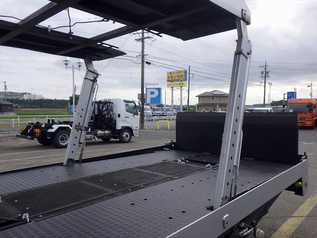 デュトロ 　２．８トン　キャリアカー　２台積み　ハイグレード　リアサス圧縮　ハイジャッキ　ラジコン　チェーンウインチ　ステンレス工具箱　磁気サス運転席シート　衝突軽減ブレーキ　バックカメラ　２８００ｋｇ　６ＭＴ（38枚目）