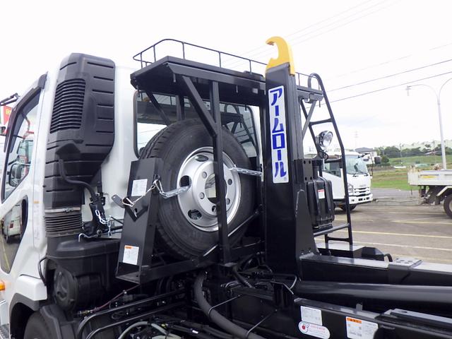 ファイター 　３．５トン　アームロール　脱着装置付きコンテナ専用車　ラダー付きバックステージ　衝突軽減ブレーキ　車線逸脱警報　横滑り防止装置　クルーズコントロール　ミラーヒーター　３５００ｋｇ　６ＭＴ（37枚目）