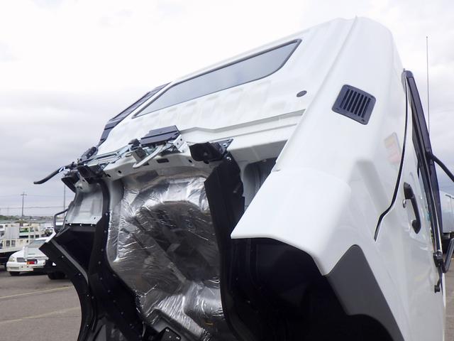 ファイター 　３．５トン　アームロール　脱着装置付きコンテナ専用車　ラダー付きバックステージ　衝突軽減ブレーキ　車線逸脱警報　横滑り防止装置　クルーズコントロール　ミラーヒーター　３５００ｋｇ　６ＭＴ（43枚目）