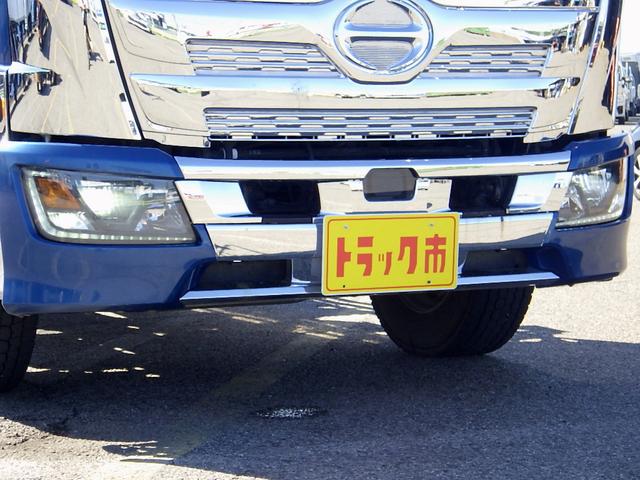 ヒノレンジャー 　８トン　脱着装置付コンテナ専用車　増トン　ベッド付き　新明和アームロール　コンテナ用コボレーン接続カプラ　キャブバックステージ　衝突軽減ブレーキ　車線逸脱警報　運転席シートヒーター　８０００ｋｇ　ＡＴ（29枚目）