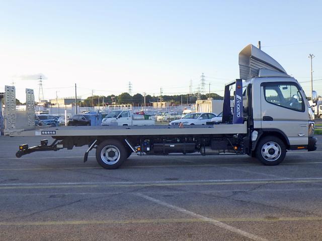 キャンター  3.5トン 1台積みキャリアカー カスタムグレード フルフラット ウインチ ラジコン ステンレス工具箱 純正エアディフレクター 車線逸脱警報 衝突軽減ブレーキ ナビTV ETC 3500kg AT(5枚目)