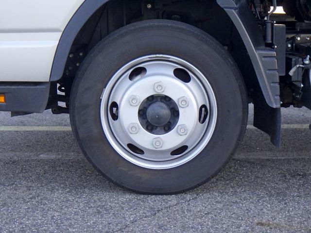 キャンター  3.5トン 1台積みキャリアカー カスタムグレード フルフラット ウインチ ラジコン ステンレス工具箱 純正エアディフレクター 車線逸脱警報 衝突軽減ブレーキ ナビTV ETC 3500kg AT(25枚目)