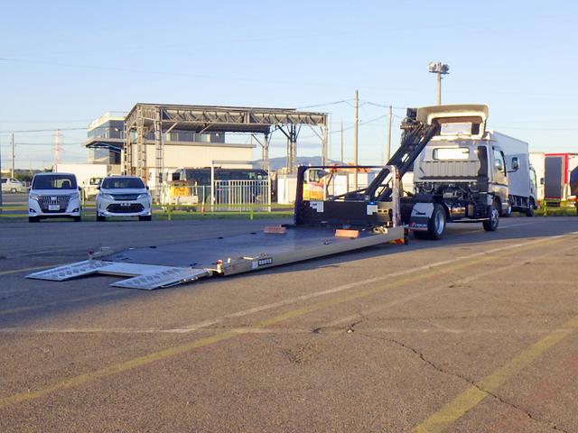 キャンター  3.5トン 1台積みキャリアカー カスタムグレード フルフラット ウインチ ラジコン ステンレス工具箱 純正エアディフレクター 車線逸脱警報 衝突軽減ブレーキ ナビTV ETC 3500kg AT(34枚目)