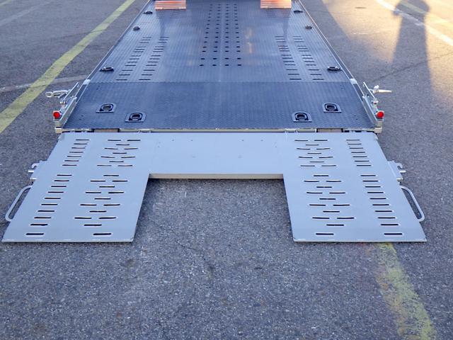 キャンター  3.5トン 1台積みキャリアカー カスタムグレード フルフラット ウインチ ラジコン ステンレス工具箱 純正エアディフレクター 車線逸脱警報 衝突軽減ブレーキ ナビTV ETC 3500kg AT(35枚目)