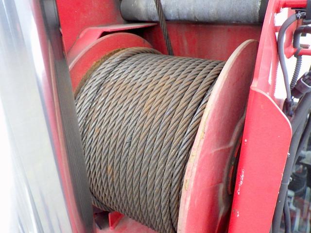 フォワード  2.45トン 4段クレーン付き平ボディー ラジコン フックイン 2.93t吊り 差し違いアウトリガー 左右アオリバランサー ユニック 衝突軽減ブレーキ 坂道発進補助装置 ETC 2450kg 6MT(14枚目)