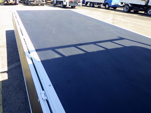 キャンター 2.9トン 平ボディー ワイド超ロング 現行モデル 10インチ液晶メーター 左右アオリバランサー 磁気サスシート 衝突軽減ブレーキ 車線逸脱警報 交通標識認識機能 バックモニター 2900kg AT(9枚目)