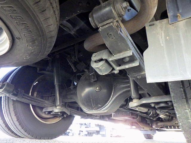 シビリアンバス 　マイクロバス　ロング　ＳＶグレード　２９人乗り　自動スイングドア　オートステップ　３段ステップ　左電調ミラー　リアワイパー　デフォガ　プライバシーガラス　冷蔵庫　デジタル時計　純正ラジオ　ＥＴＣ　ＡＴ（32枚目）