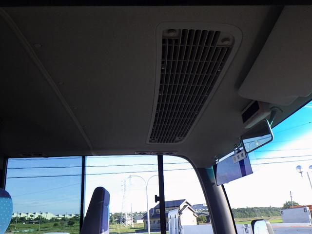 シビリアンバス 　マイクロバス　ロング　ＳＶグレード　２９人乗り　自動スイングドア　オートステップ　３段ステップ　左電調ミラー　リアワイパー　デフォガ　プライバシーガラス　冷蔵庫　デジタル時計　純正ラジオ　ＥＴＣ　ＡＴ（41枚目）