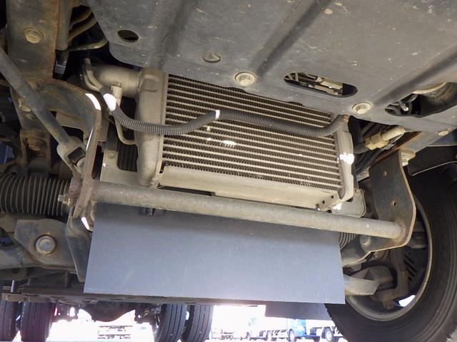 ダイナトラック 2トン 冷蔵冷凍車 -22℃から35℃設定 標準キャビン 荷台セミワイド10尺 4WD 左スライドドア 荷台床ステンレス 樹脂製スノコ 衝突軽減 車線逸脱警報 保証書 2000kg 3人乗 5MT(35枚目)