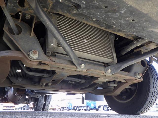 エルフトラック 2トン 冷蔵冷凍車 低温 -30℃から30℃設定 ワイドキャビン 荷台ワイドロング 荷室床板アルミ縞板 ラッシング2段 リア3枚観音扉 左スライドドア 坂道補助 2000kg 3人乗 6MT(34枚目)