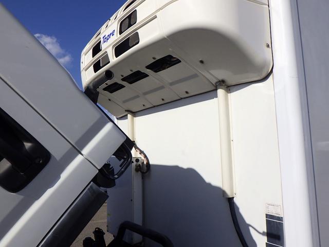 エルフトラック 2トン 冷蔵冷凍車 低温 -30℃から30℃設定 ワイドキャビン 荷台ワイドロング 荷室床板アルミ縞板 ラッシング2段 リア3枚観音扉 左スライドドア 坂道補助 2000kg 3人乗 6MT(49枚目)