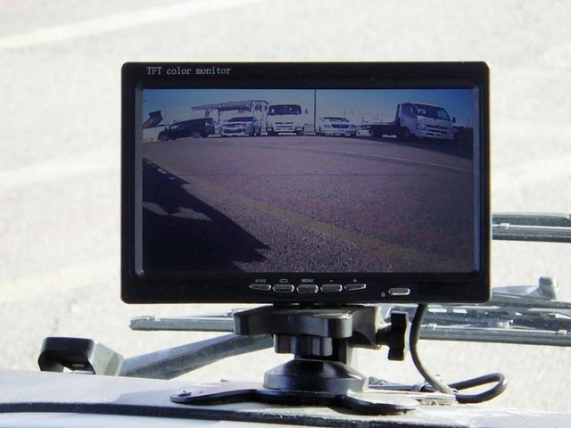 ヒノレンジャー 　４．９トン　３段クレーン　グラップル付　増トン　スクラップ運搬車　トップシート　ＨＡＲＤＯＸコンテナ　総荷重２．９８ｔ／２．９ｍ　　作業半径７．６２ｍ　坂道補助　保証書　４９００ｋｇ　６ＭＴ（25枚目）