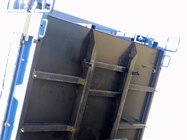 デュトロ ダンプ 3.7トン Lゲートダンプ 新明和 電動コボレーン LEDヘットランプ クラリオンモニター・Bカメラ カロッツェリアナビ地デジ ドラレコ 衝突軽減 坂道補助 保証書 3700kg 3人乗 6MT(13枚目)