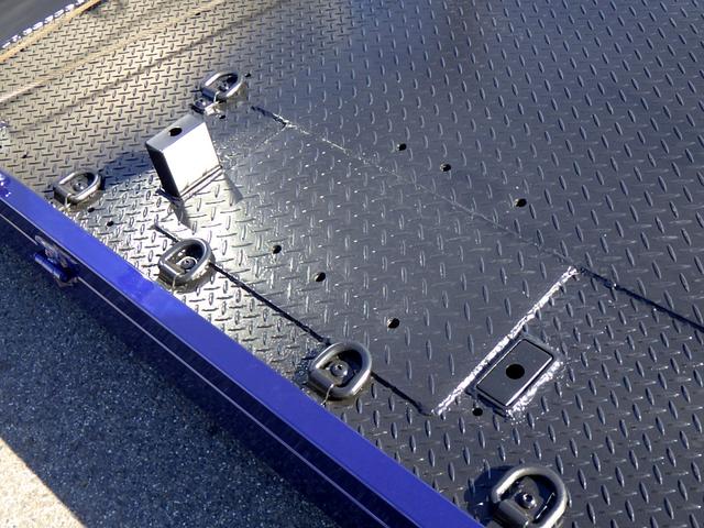 キャンター 3.2トン 1台積キャリアカー 一般仕様 フルフラット 極東フラトップゼロ ウインチ ラジコン Rゲート延長加工122cm 左右開閉式あおり LEDヘッド 保証書 3200kg 3人乗 5MT(18枚目)