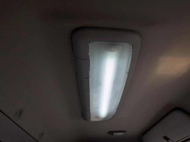 ヒノレンジャー 　３．７トン　平ボディー　アルミＨｉブロック　標準キャブ　荷台標準幅　６００ボディー　リアエアサス　床板　あおり開閉補助装置　荷台埋込みフック１４対　スタンション穴３個　保証書　３７００ｋｇ　６ＭＴ（36枚目）