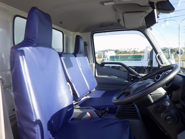 デュトロ ベースグレード 2トン 保冷バン ワイドロング 格納パワーゲート リモコン 床アルミ縞板張り サイドマーカー3対 LEDヘッドライト 衝突被害軽減ブレーキ バックモニター 保証書 取説 2000kg 3人乗 6MT(34枚目)