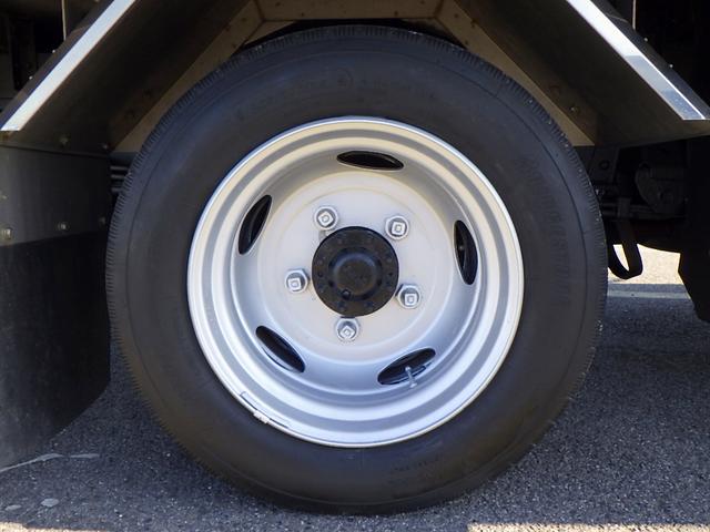 デュトロ ベースグレード 2トン 保冷バン ワイドロング 格納パワーゲート リモコン 床アルミ縞板張り サイドマーカー3対 LEDヘッドライト 衝突被害軽減ブレーキ バックモニター 保証書 取説 2000kg 3人乗 6MT(48枚目)