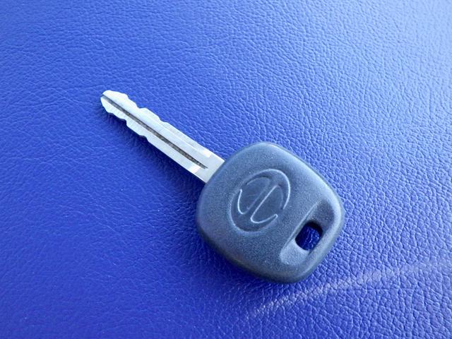 デュトロ ベースグレード 2トン 保冷バン ワイドロング 格納パワーゲート リモコン 床アルミ縞板張り サイドマーカー3対 LEDヘッドライト 衝突被害軽減ブレーキ バックモニター 保証書 取説 2000kg 3人乗 6MT(52枚目)