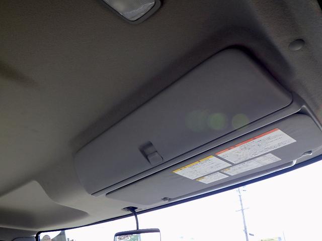 ヒノレンジャー 4.2トン 平ボディー 標準 580 床板張り 左右アオリバランサー ロープ通し穴4対 埋込フック4対 坂道発進補助装置 室内蛍光灯 運転席天井コンソール 純正ラジオ ETC 4200kg 6MT(30枚目)